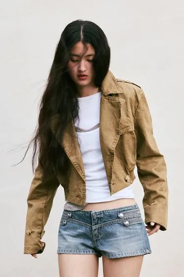 Короткий тренч с эффектом потертости- Заказать в России