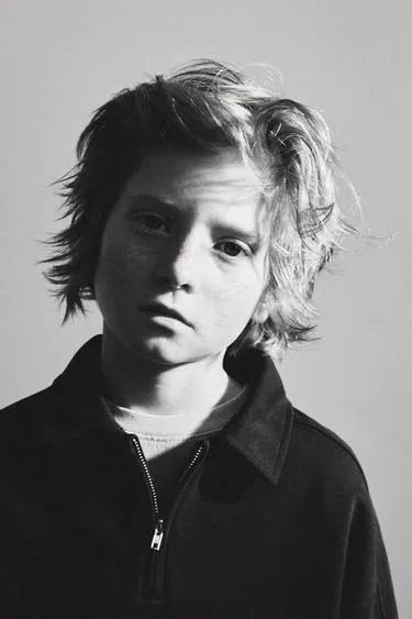 Storiesz - поло из футера с молнией