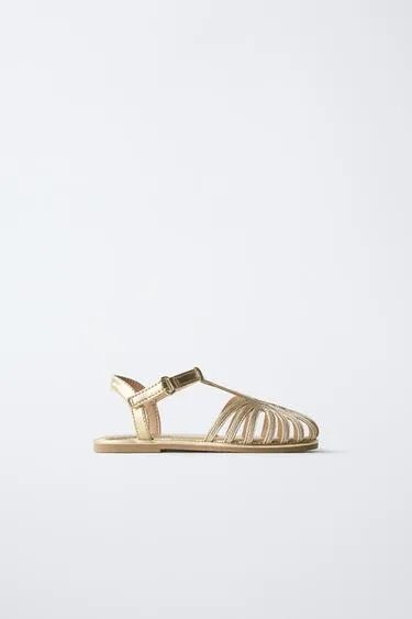 Металлизированные сандалии