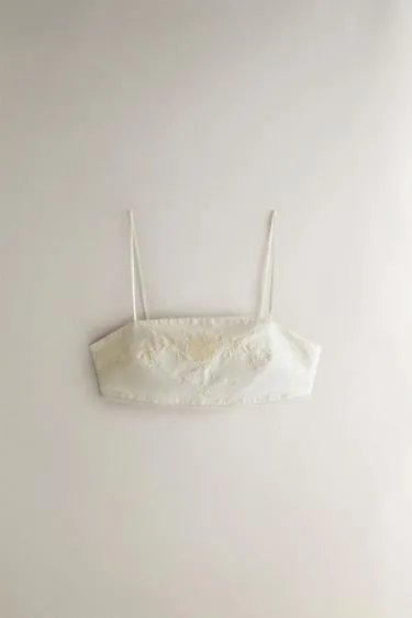 Топ с вышивкой