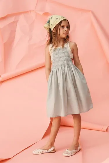 Платье-фартук с ограниченным тиражом с цветочнойвышивкой и оборками- Заказать в России