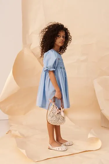 Платье с цветочной вышивкой из лимитированной коллекции