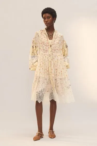 Платье с ограниченным выпуском из печатной лоскутной ткани- Заказать в России