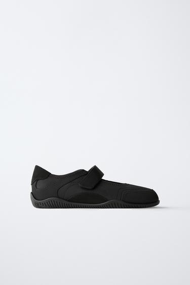 Zara Спортивные балетки с деталями