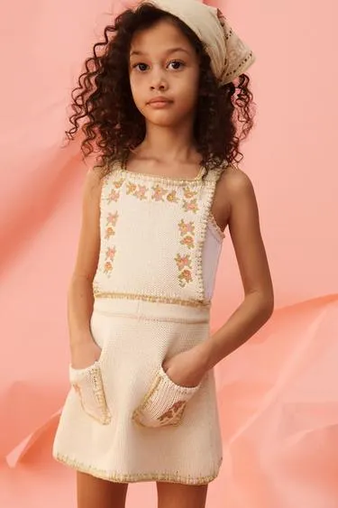 Топ limited edition из ребристого материала с контрастной кружевной оборкой- Заказать в России