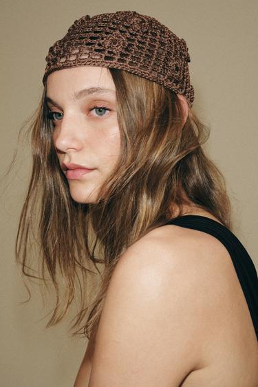 Zara Шапочка кроше с цветами и бусинами купить с доставкой.