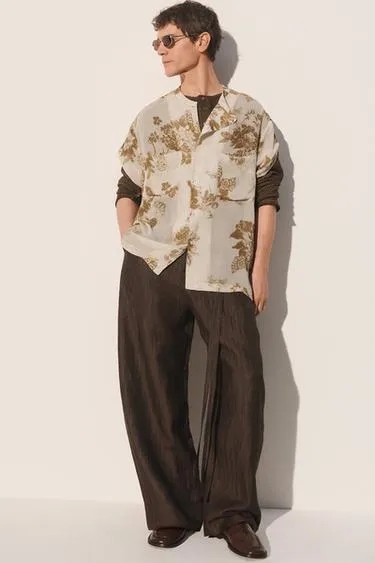 Рубашка с цветочным принтом и свободным кроем