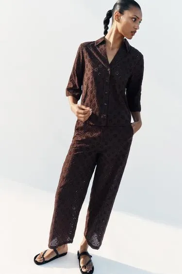 Рубашка с ажурной вышивкой