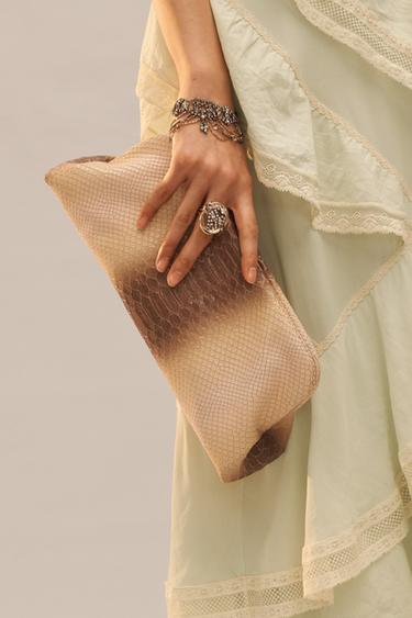 Zara Сумочка-кошелёк из лимитированной коллекции из тиснёной кожи