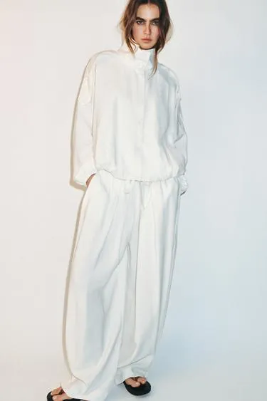 Куртка с воротником-стойкой