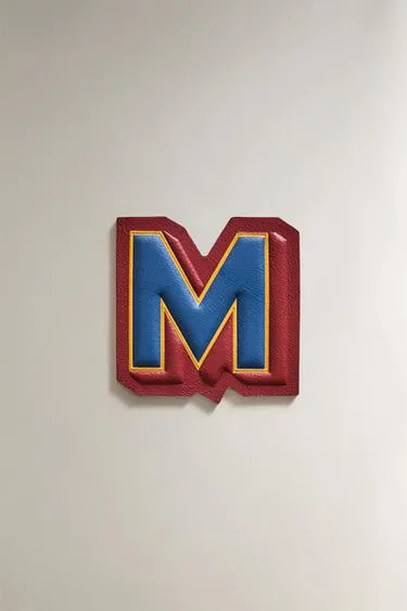 Термонаклейка из кожи с буквой m- Заказать в России