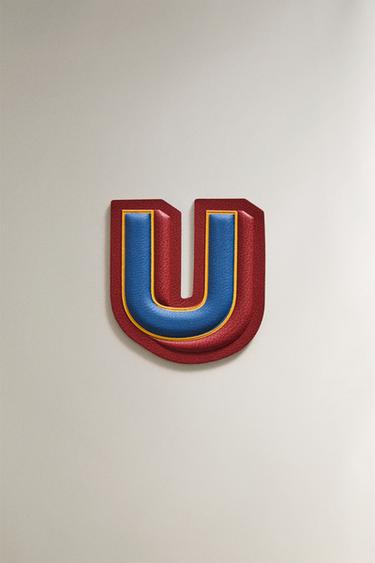 Zara Кожаный нашивной патч с буквой U