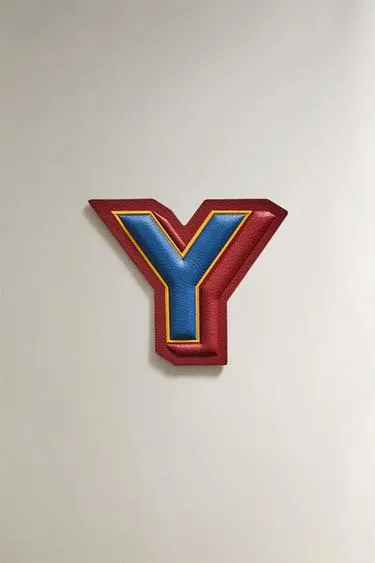 Термонакладка из кожи с буквой y