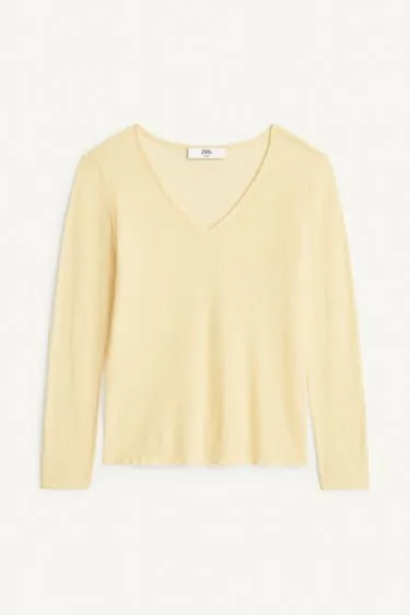 Футболка с v-образным вырезом из ограниченной коллекции