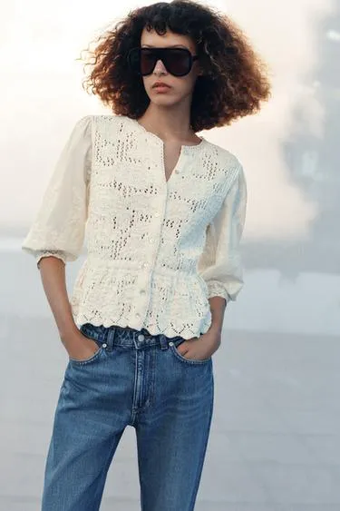 Романтичный кардиган с комбинированными деталями- Заказать в России