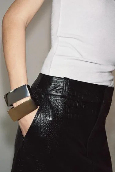 Набор из двух металлических браслетов- Заказать в России