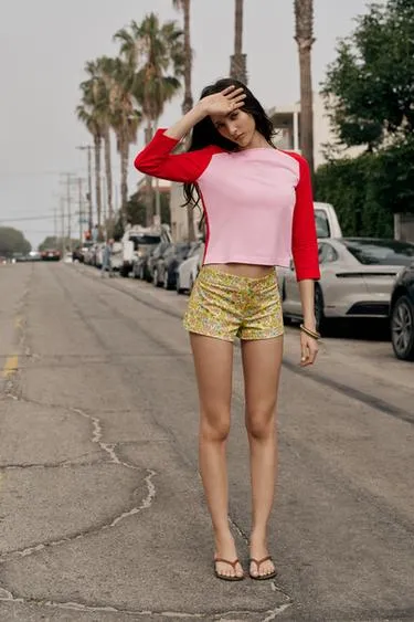 Комбинированная футболка реглан- Заказать в России