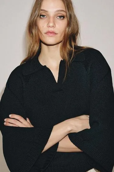 Трикотажный свитер с воротником поло- Заказать в России