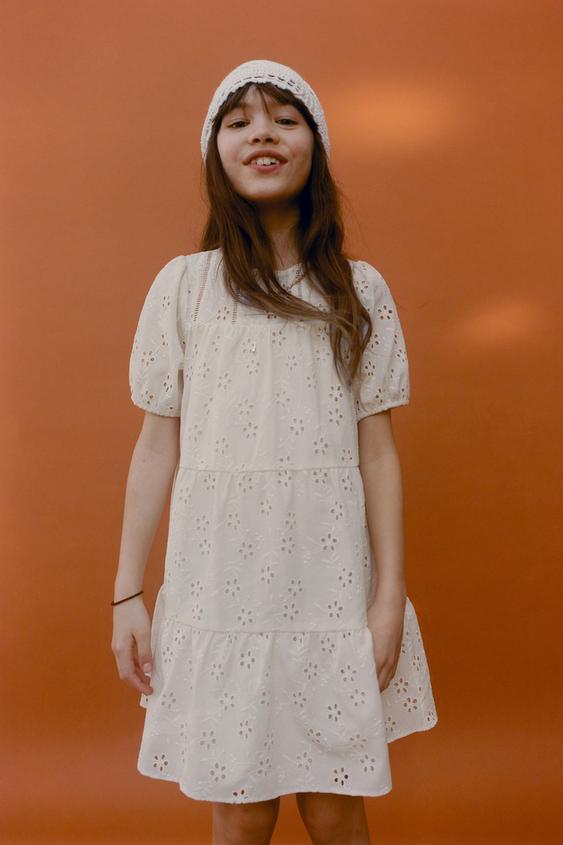 Zara Вышитое платье