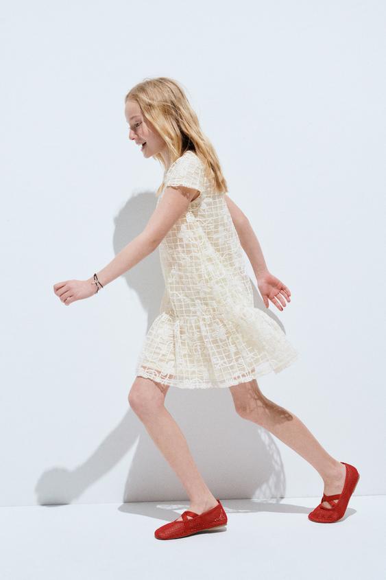 Zara Платье из полупрозрачной ткани с цветочным принтом купить с доставкой.