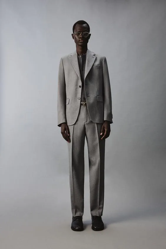 Костюмные брюки Slim Fit из рельефной ткани- Заказать в России