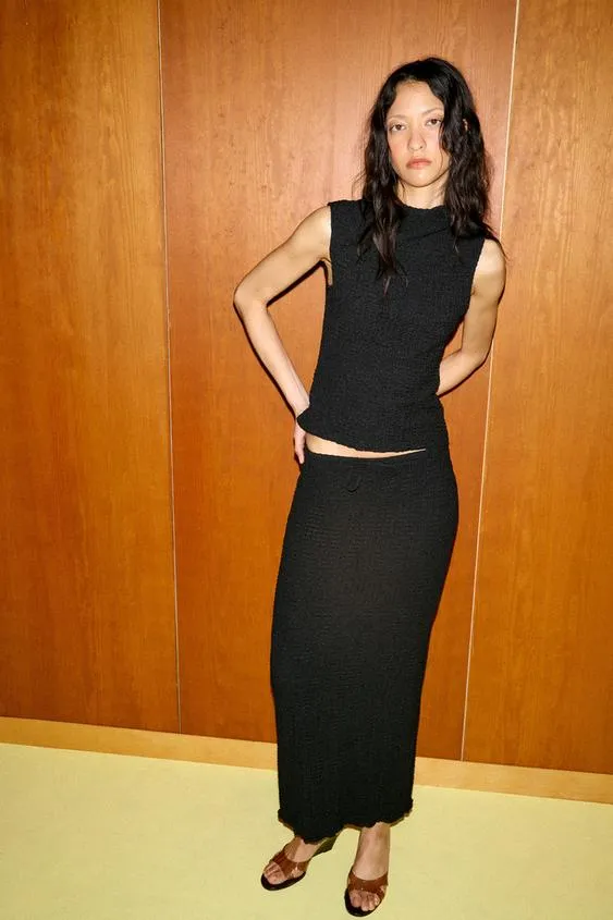 Юбка миди текстурированная