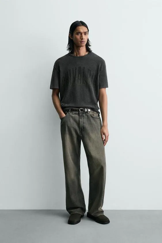 Футболка с принтом и эффектом потертости- Заказать в России