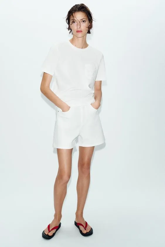 Футболка с вышивкой на кармане- Заказать в России