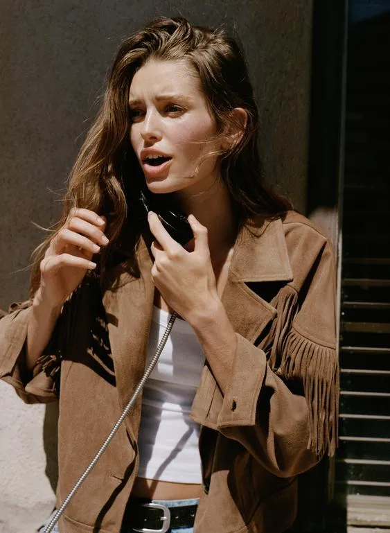 Куртка с бахромой из искусственной замши