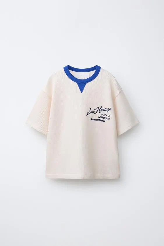 Футболка из рифленого трикотажа с контрастными деталями- Заказать в России