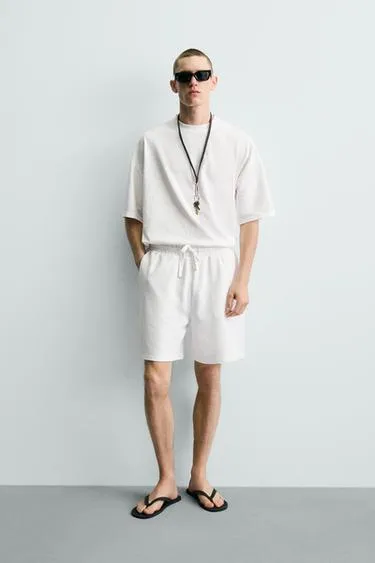 Базовые шорты-джоггеры с эффектом потертости