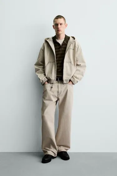 Джинсовая куртка с капюшоном и вышивкой- Заказать в России