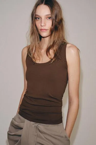 Топ из тонкого трикотажа