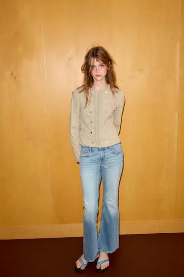 Жакет с комбинированным кружевом и пуговицами