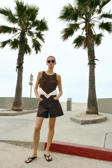 Топ из кружева кроше с контрастными деталями- Заказать в России