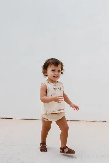 Комплект из рубашки и трусов с вышивкой- Заказать в России