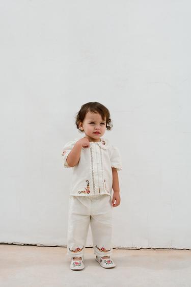 Рубашка с вышивкой