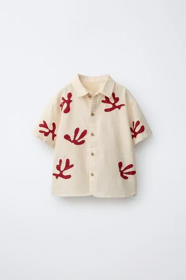 Рубашка из льна с вышивкой