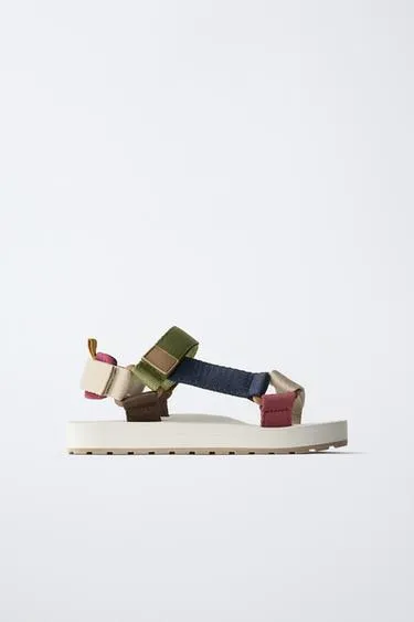 Технические сандалии