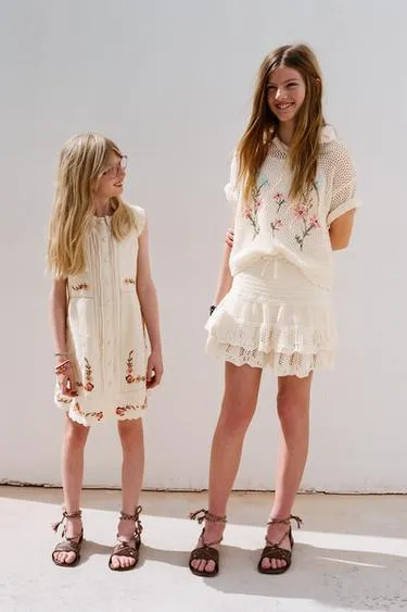 Юбка с вышивкой