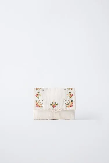 Несессер с вышивкой- Заказать в России