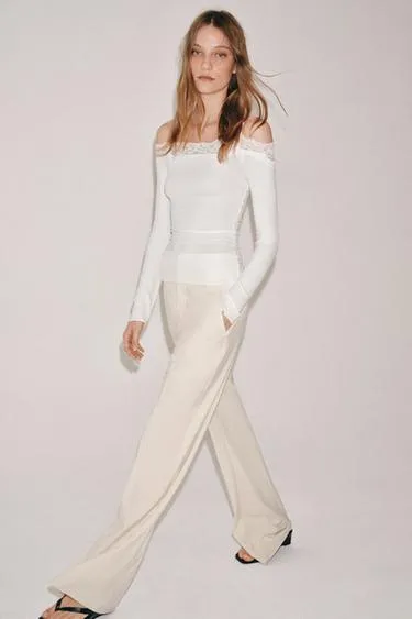 Комбинированный топ с открытыми плечами- Заказать в России