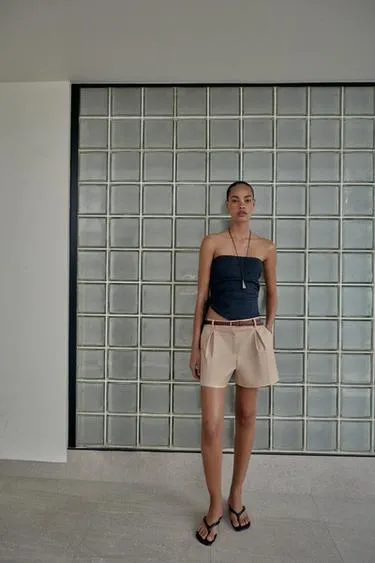 Шорты-бермуды с высокой посадкой и ремнем- Заказать в России