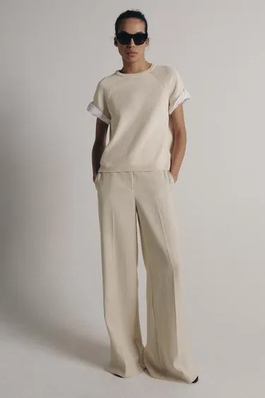 Свитер с контрастными рукавами