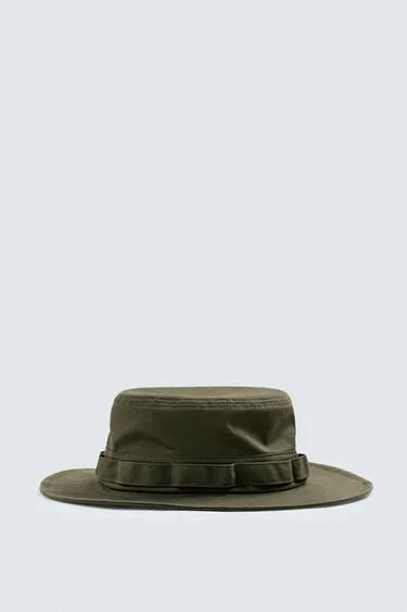 Широкополая панама