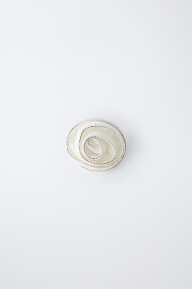 Zara Заколка для волос «цветок» со стразами купить с доставкой.