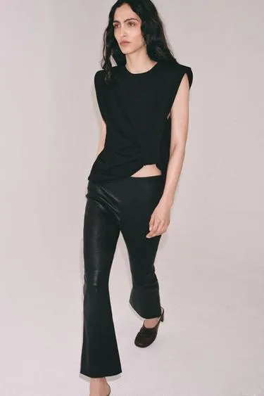 Трикотажный топ с подплечниками- Заказать в России