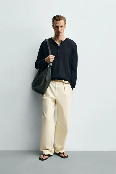 Свитер с воротником на пуговицах из рельефной ткани- Заказать в России