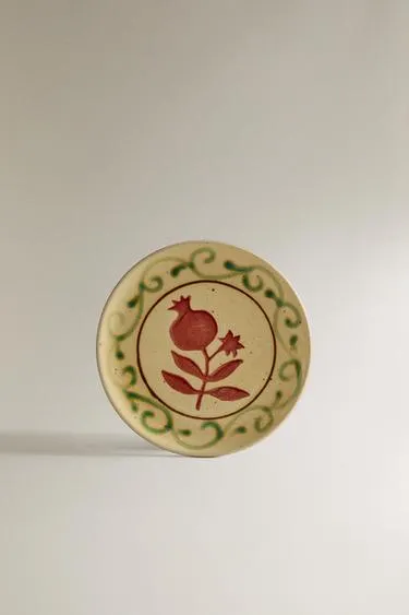 Фарфоровая боковая тарелка гранат