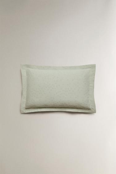 Чехол для подушки clover